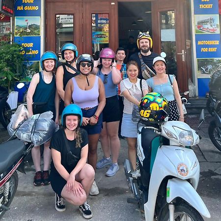 Ha Long Fancy Hostel With Vegetarian And Vegan Restaurant المظهر الخارجي الصورة