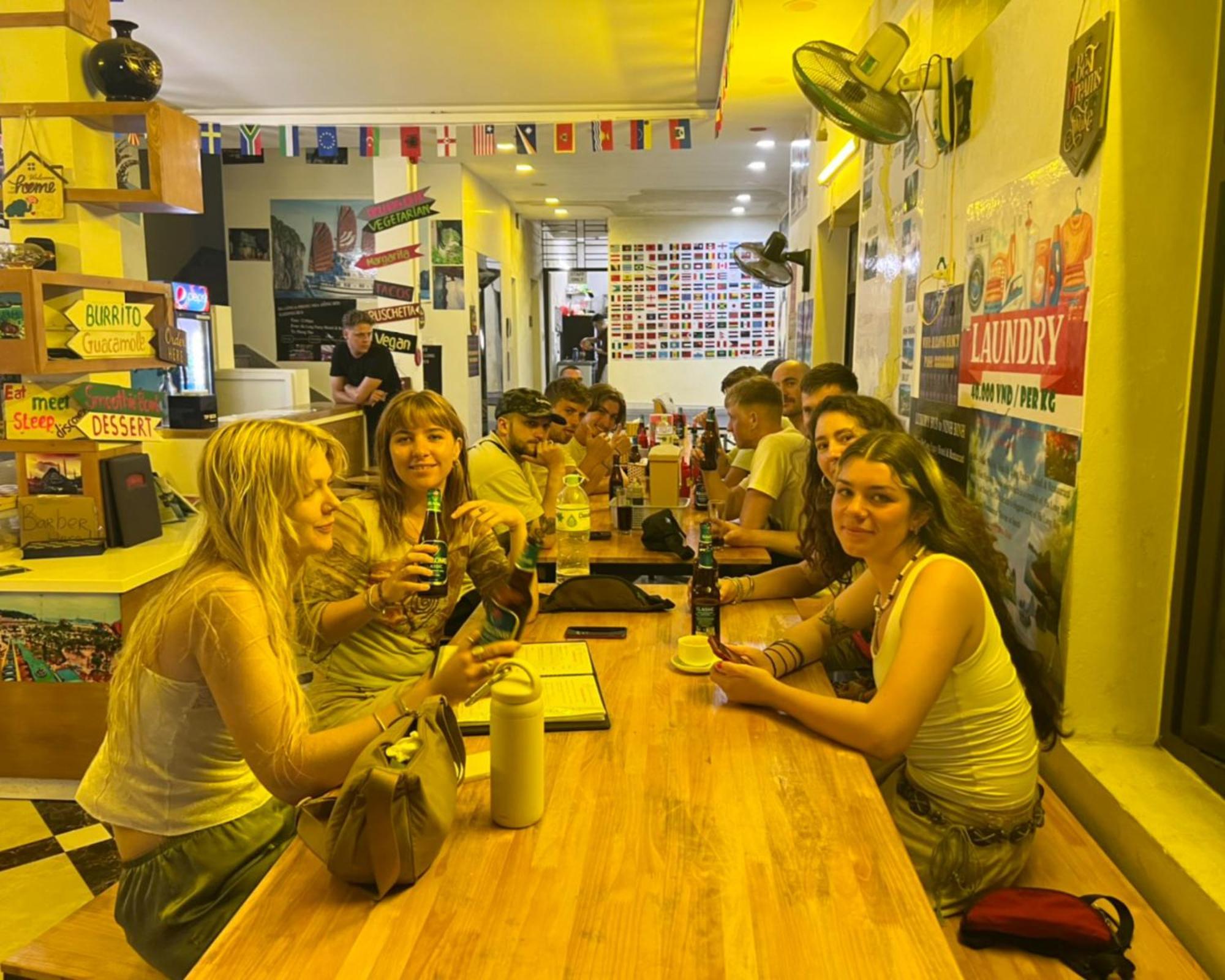 Ha Long Fancy Hostel With Vegetarian And Vegan Restaurant المظهر الخارجي الصورة